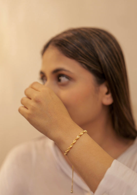 Aurelia Twist Gold Drawstring Bracelet