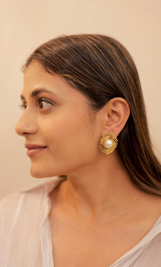 Bold Horizon Pearl Earrings