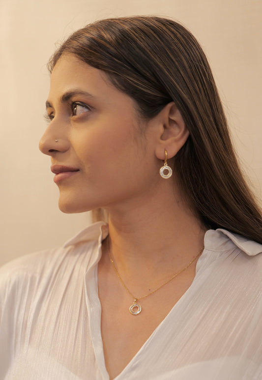 Circle of Strength Pendant Necklace Set