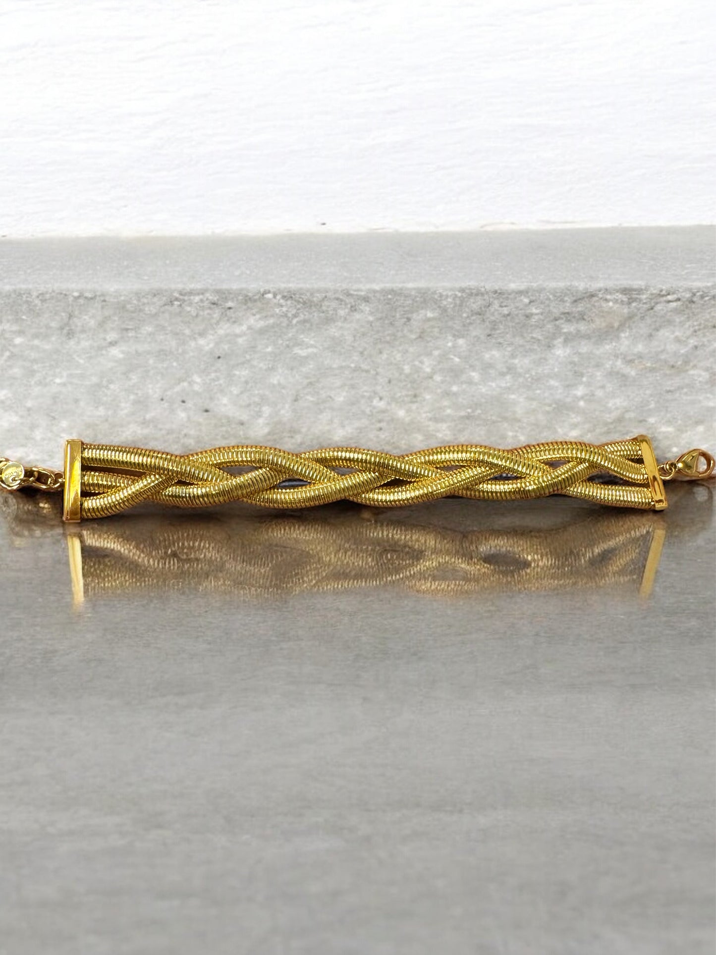 Carlisle Twisted Bracelet