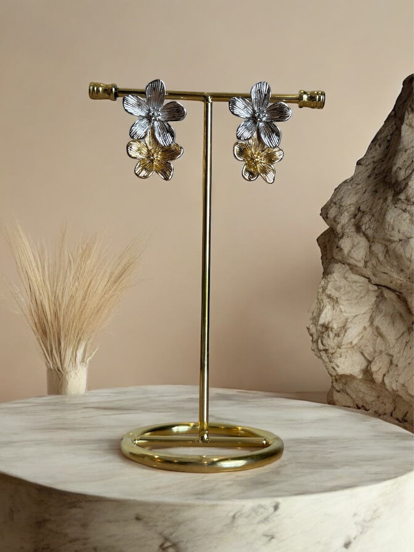 Tulum Lane Floral Earrings