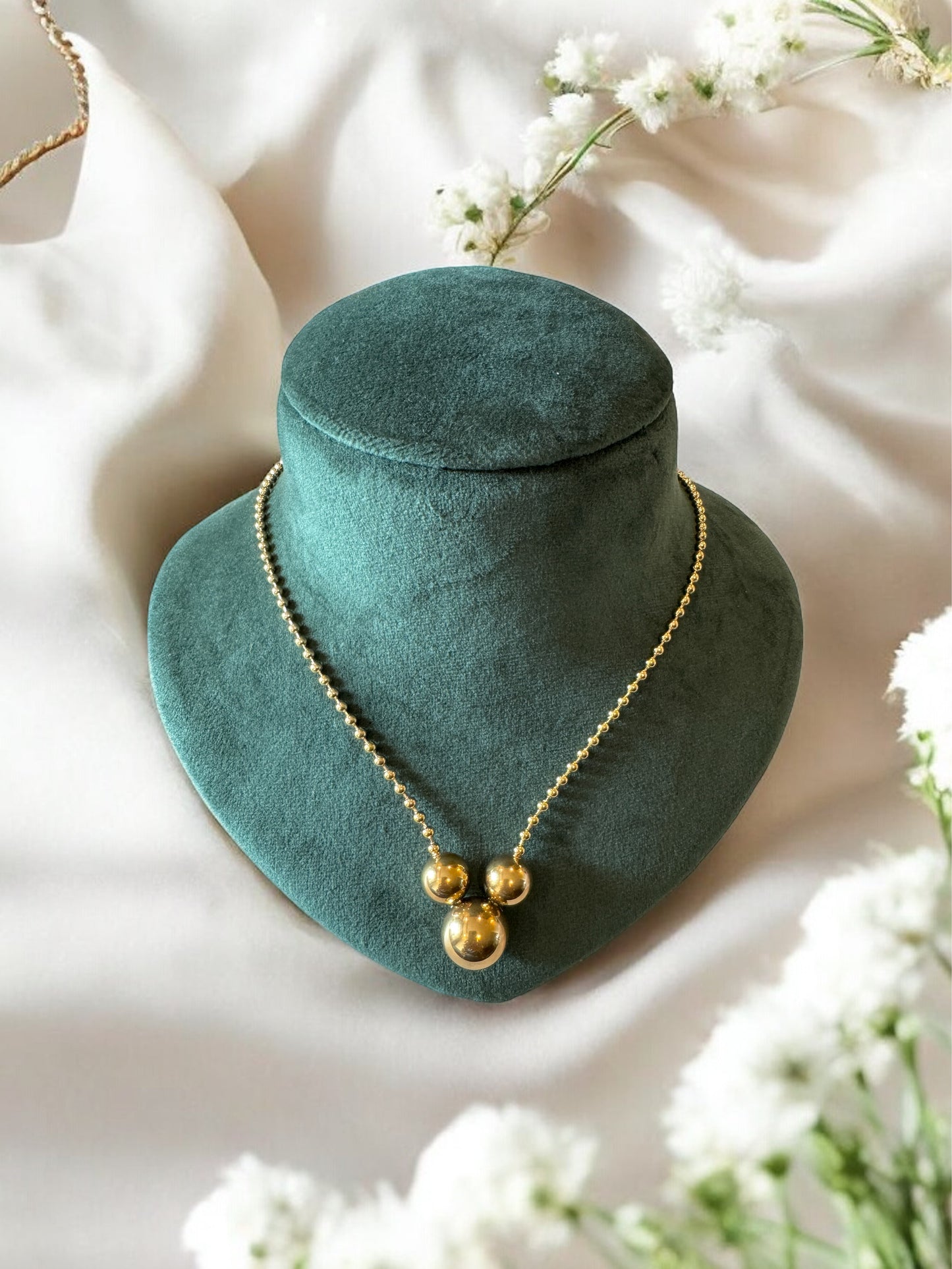 Glimmer Montreux Chain Necklace