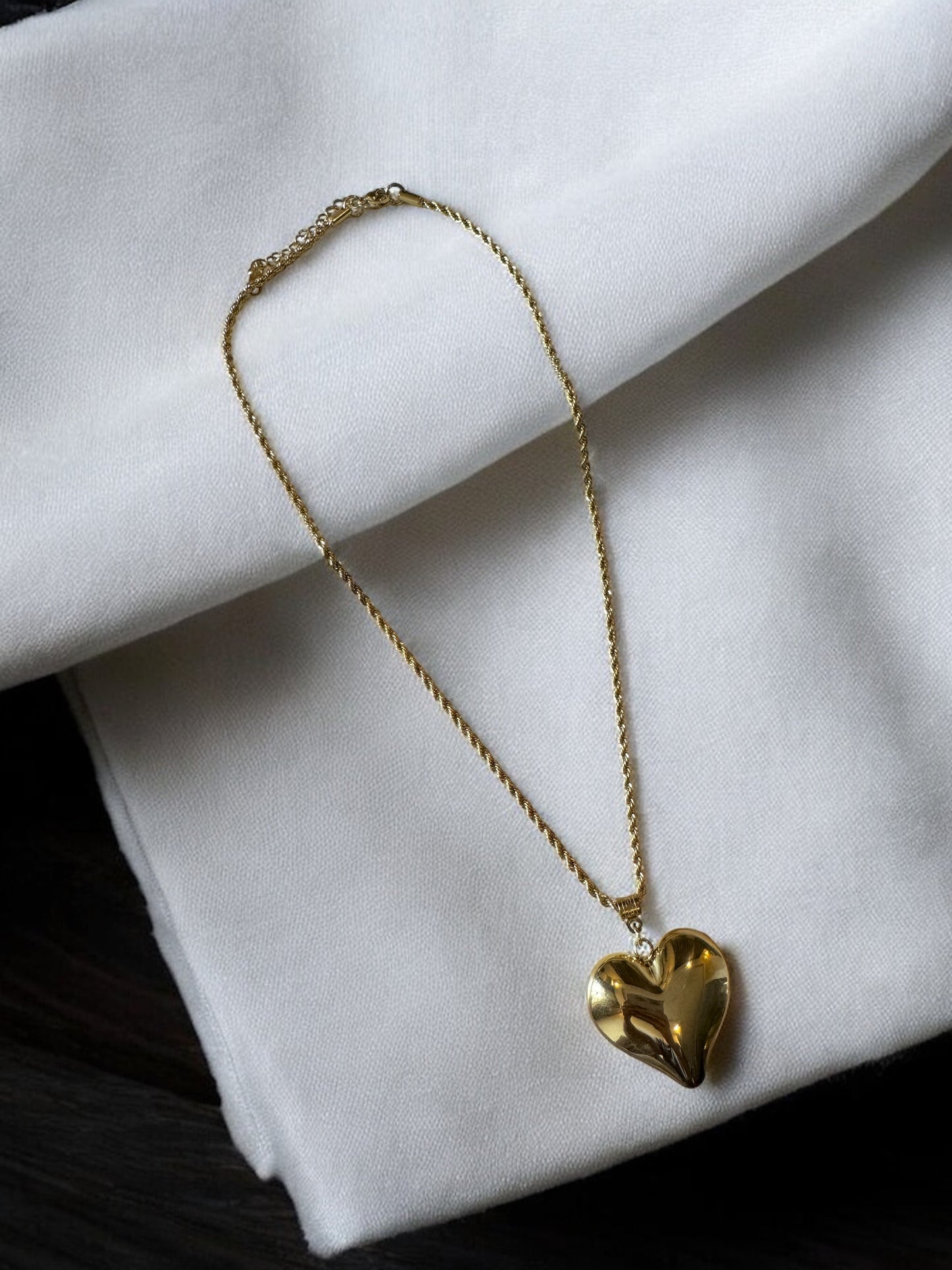 Heart Mountain Chain Necklace