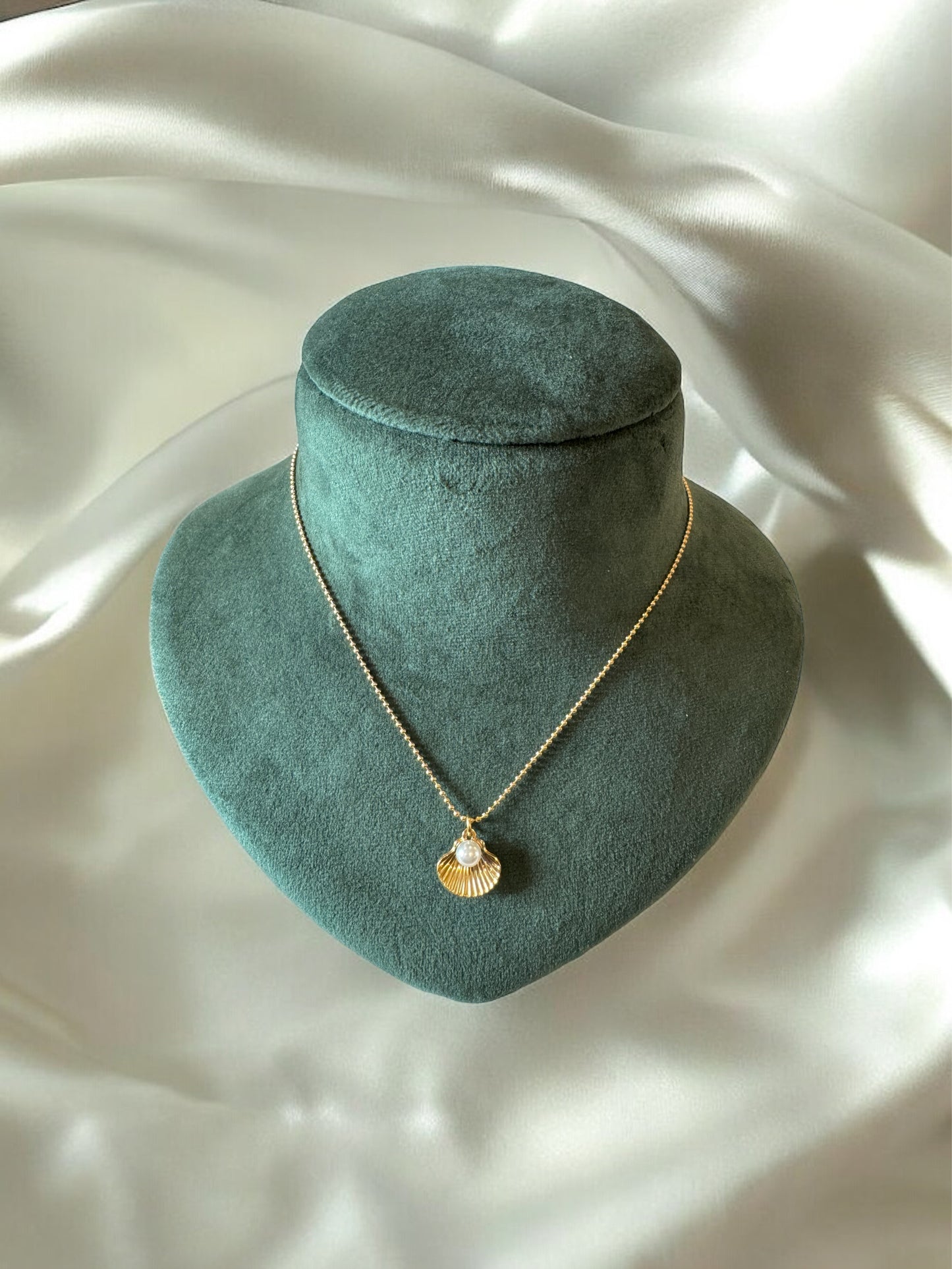 Darwin Road Chain Necklace