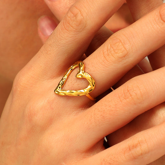 Sucre Regal Heart Ring