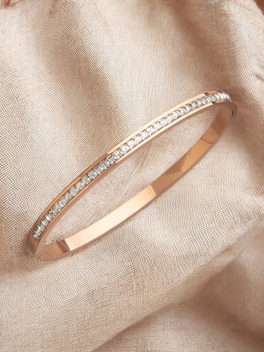 Radiance Baguette Rosegold Bracelet