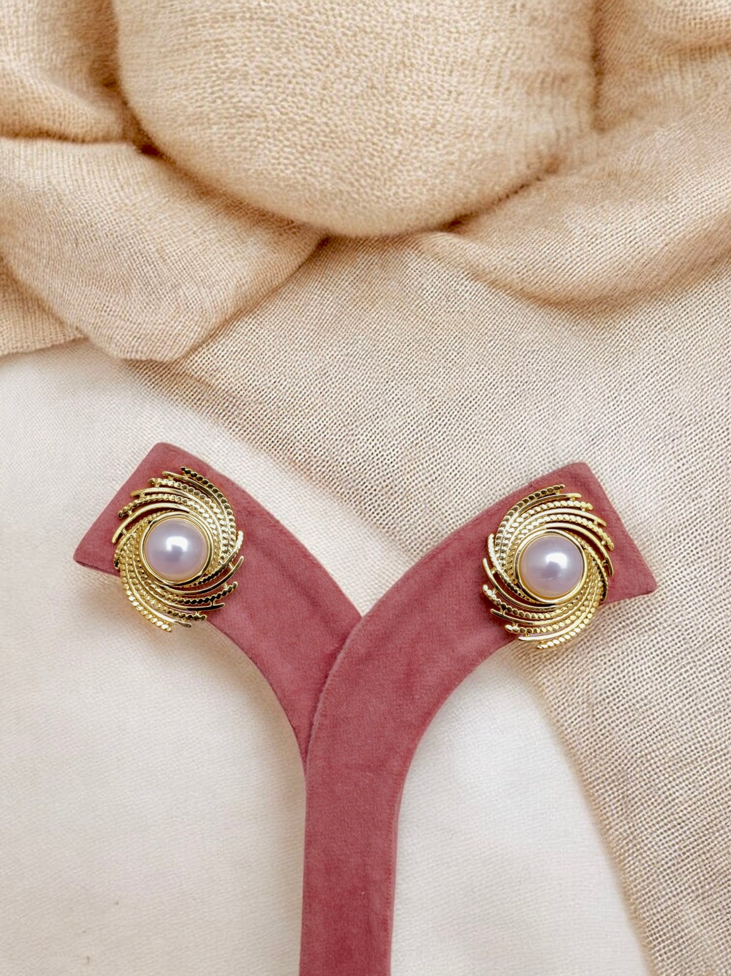 Bold Horizon Pearl Earrings