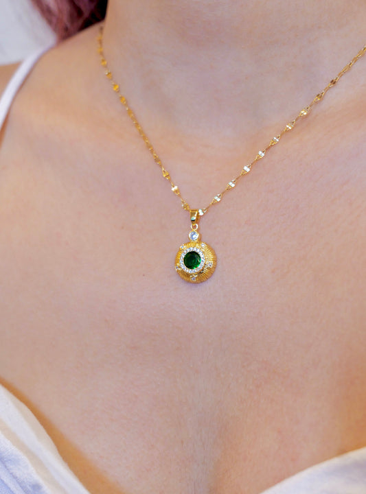 Zenith Glow Pendant Necklace Set