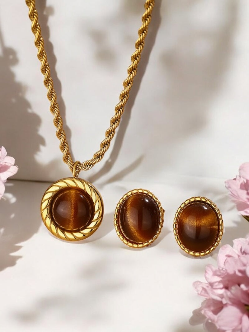 Bold Strength Pendant Necklace Set