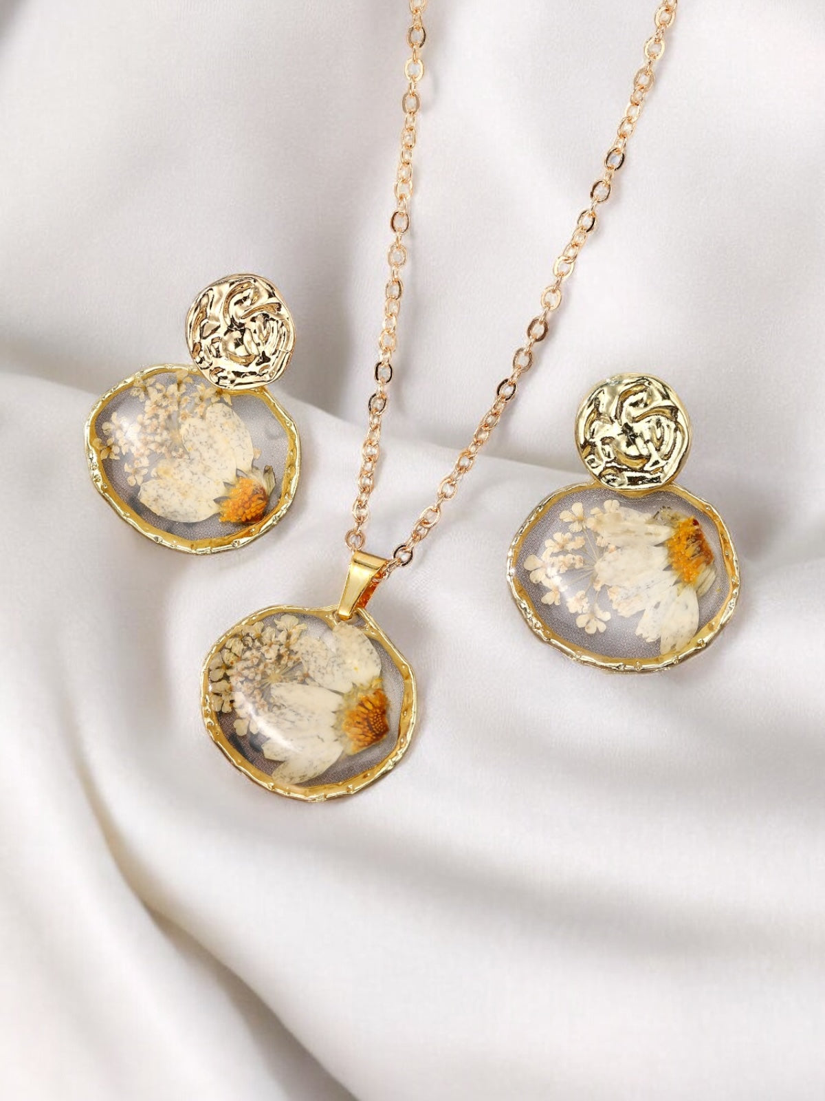 Eternal Bloom Pendant Necklace Set