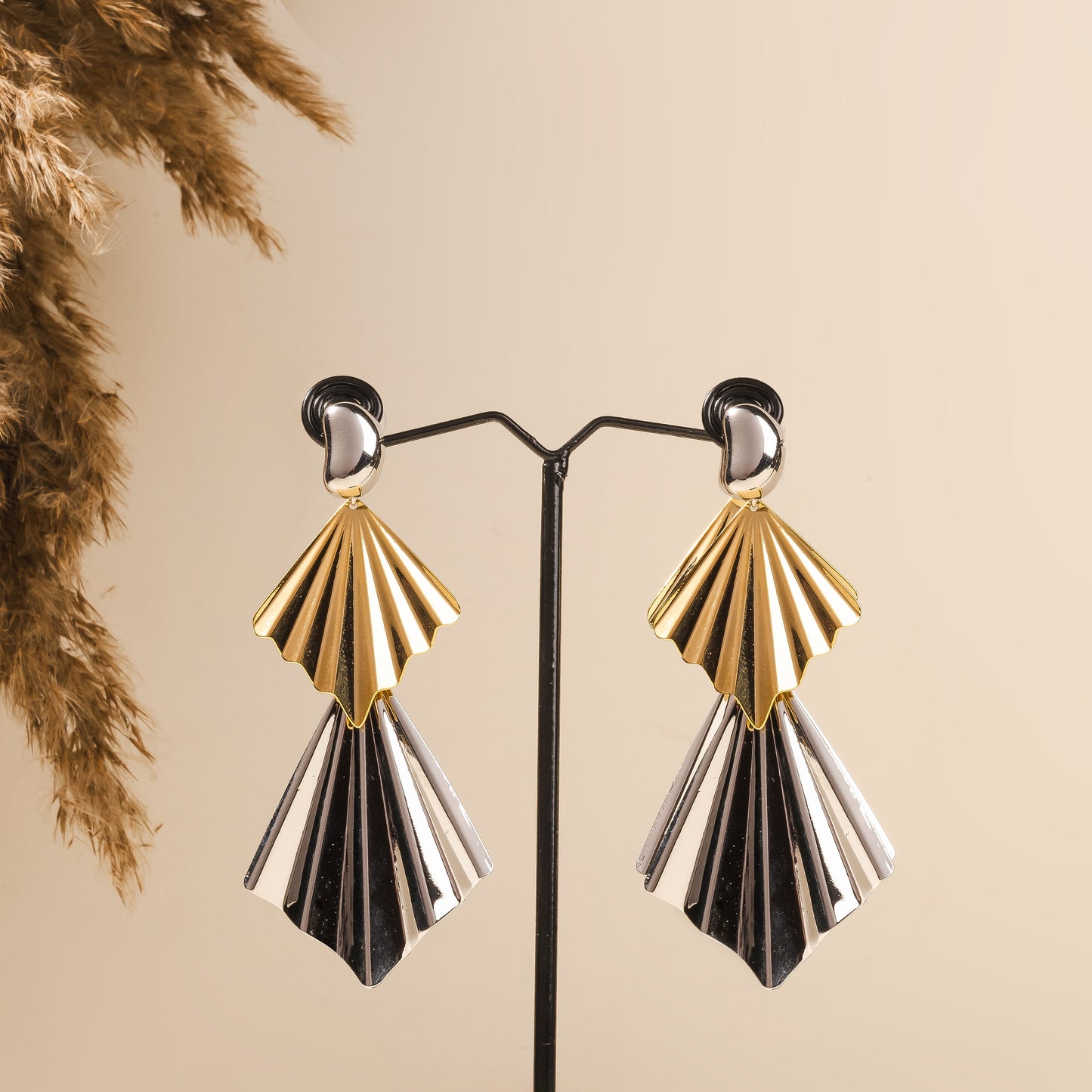 Vivian Hanging Earrings