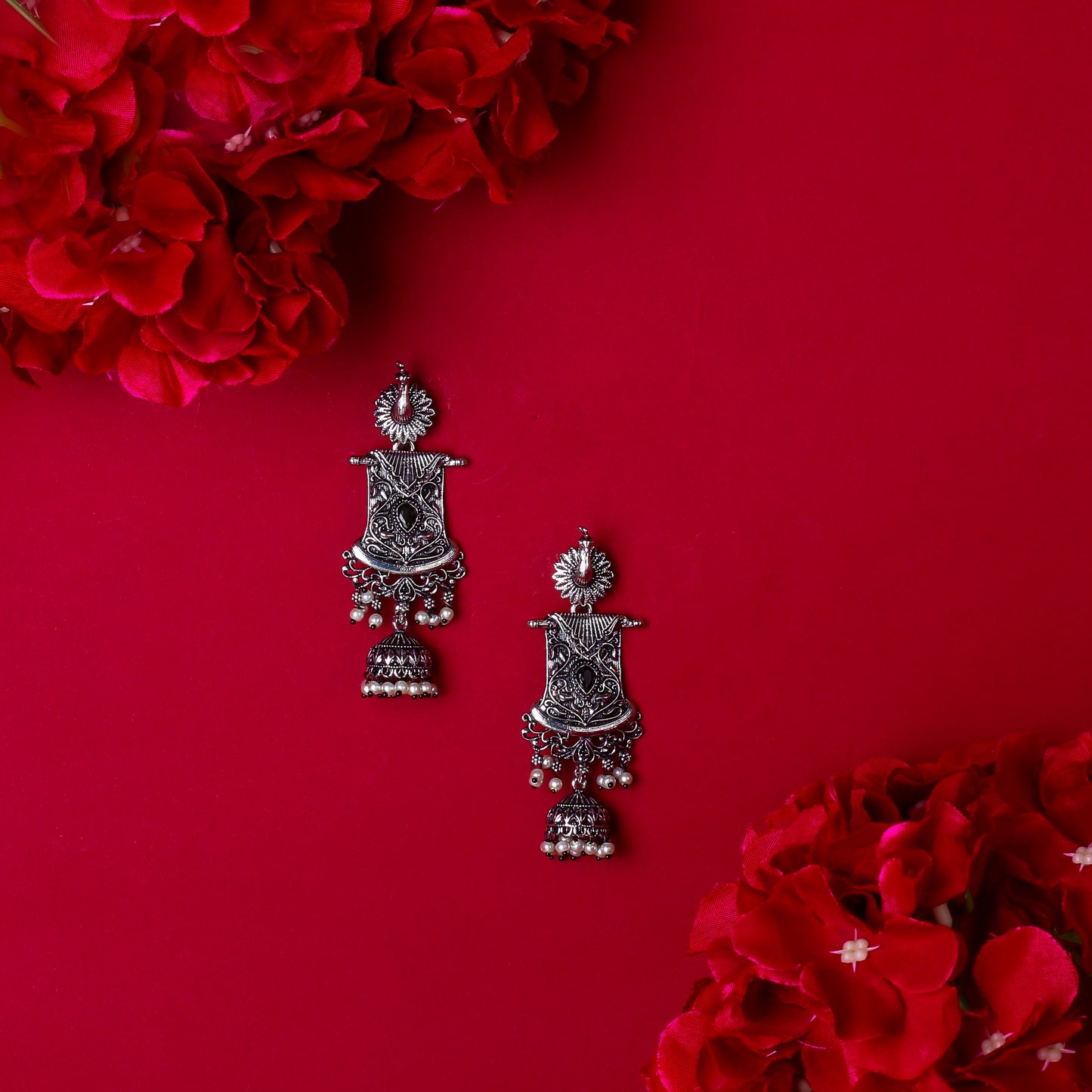 Edi Oxidized Earrings