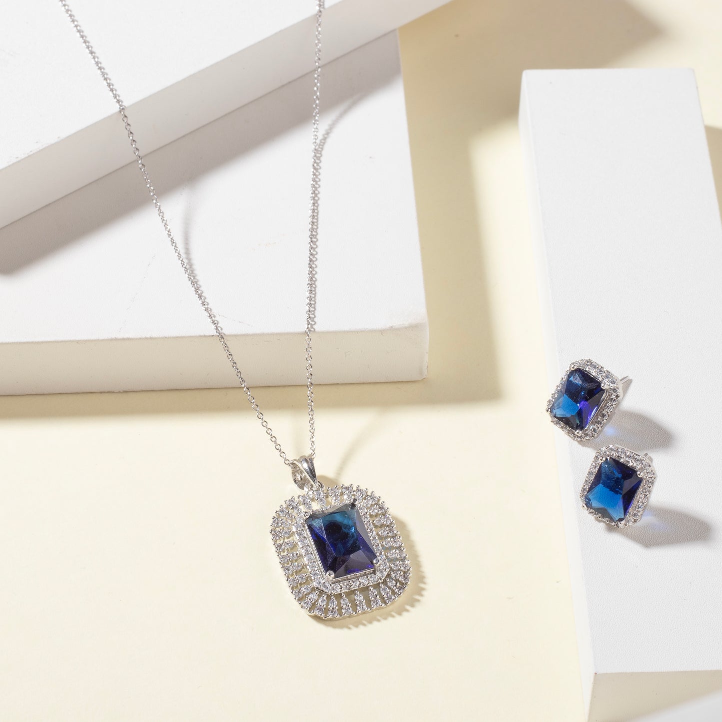 Ocean Blue Pendant Set (Chain Not Included)