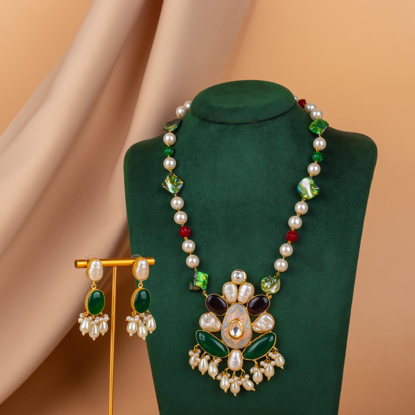 Zenith Necklace Set With Precious Pearls