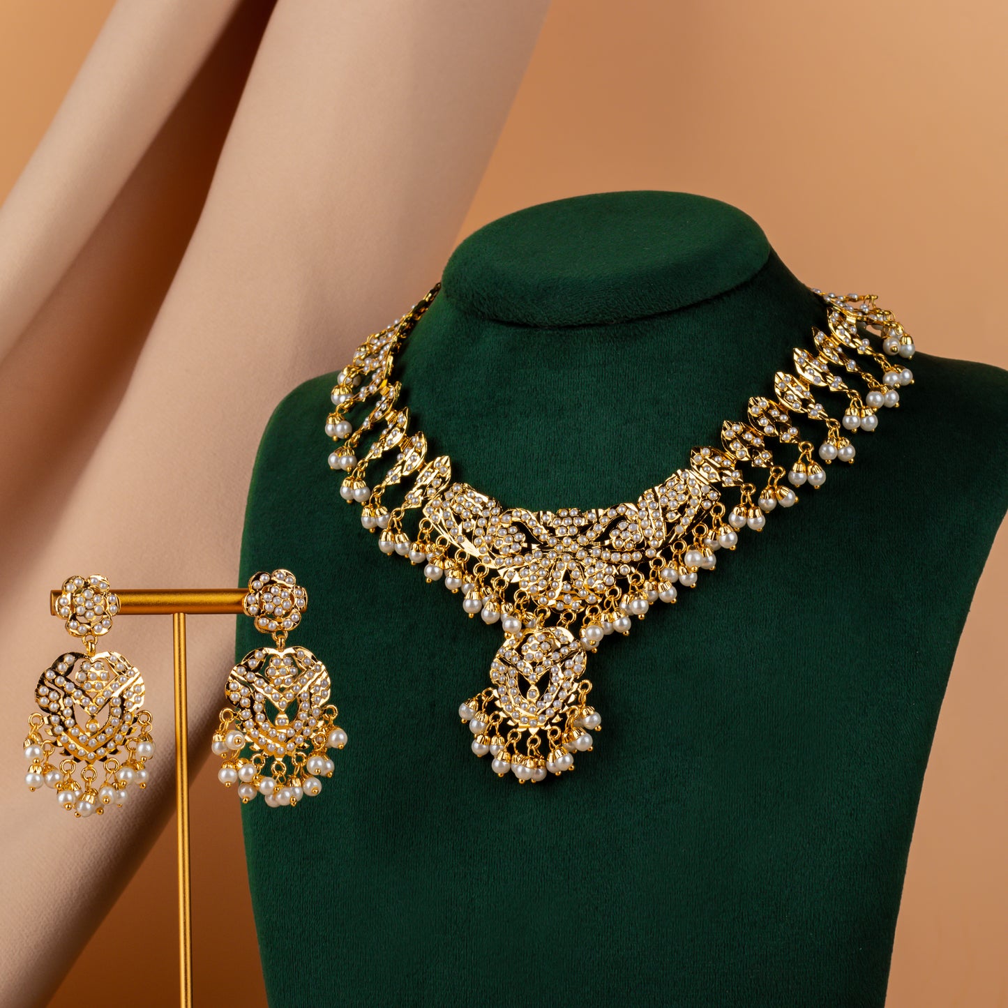 Ghazal White Beaded Gold Plated Jadau Set