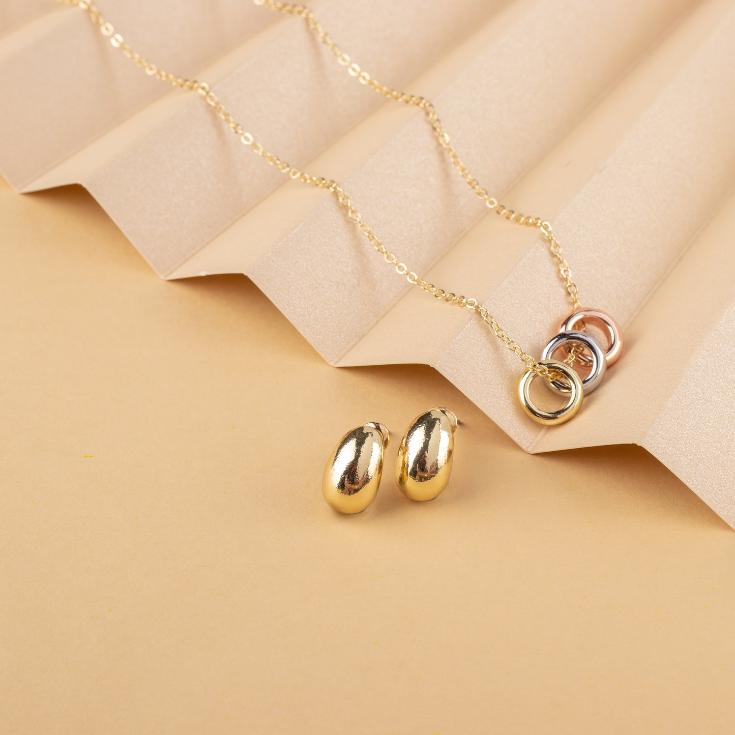 Asteria Beads Chain Necklace