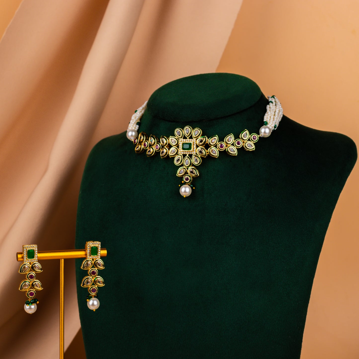 Tyohaar Beaded Kundan Choker Set