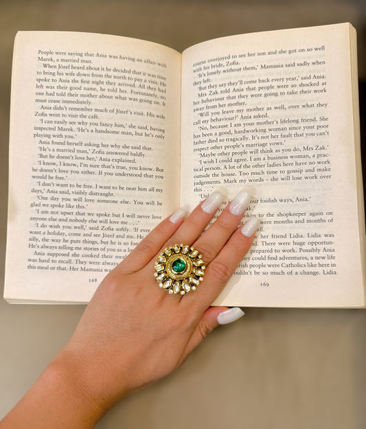 Tavisa Emerald Kundan Ring