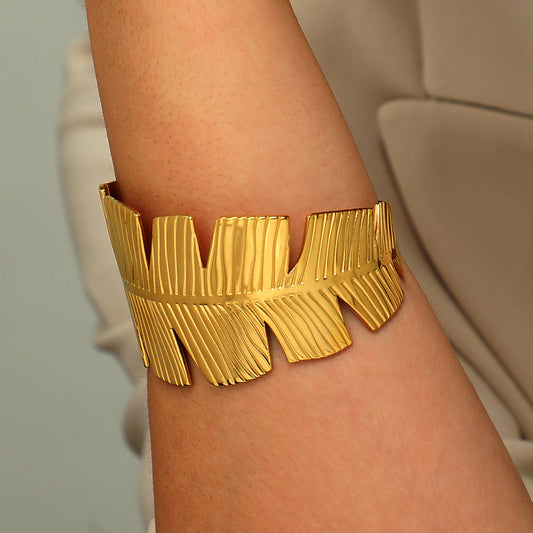 Syrah Street Golden Cuff