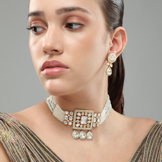 Tarusa White Pearls Intricately Embellished With Kundan Stones