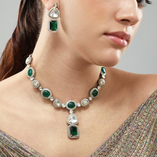 Tamaya Emerald White Polki Necklace Set